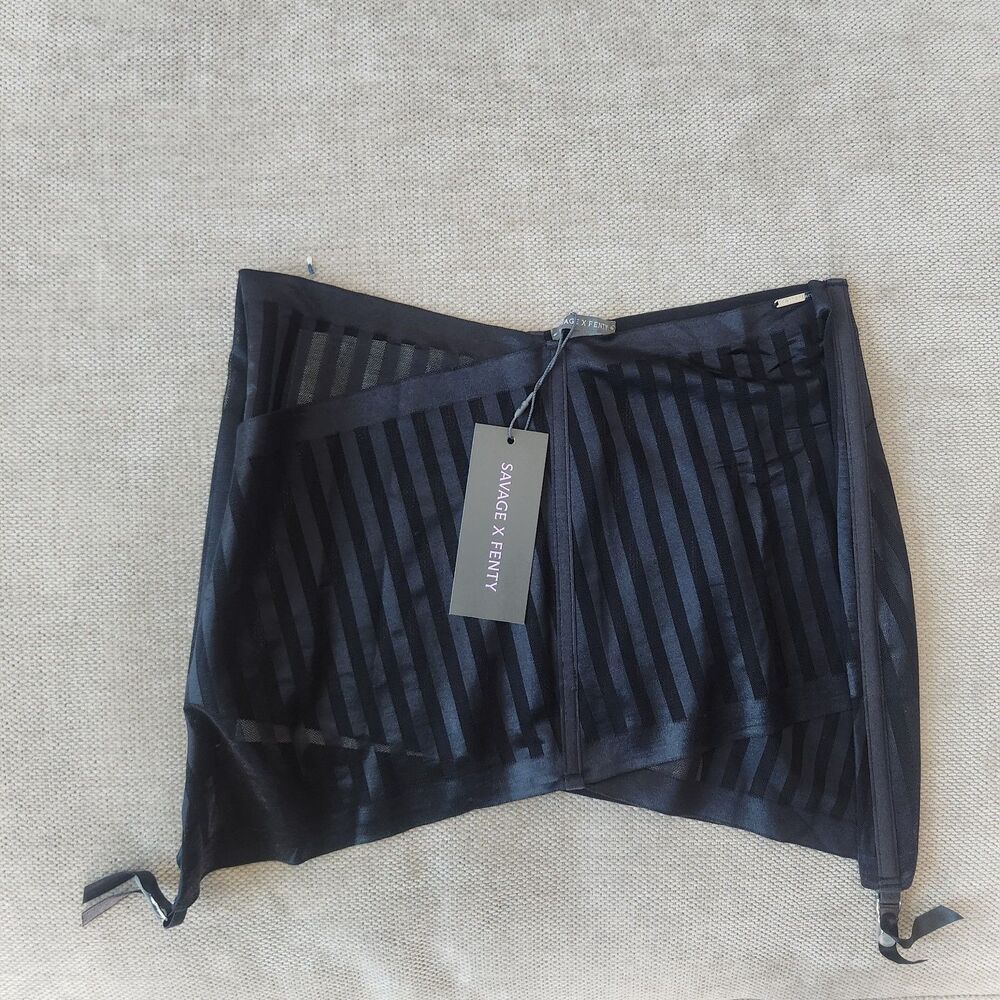 Savage X Fenty Caviar Medium Show N Tell Stripe Garter Skirt Lingerie NWT